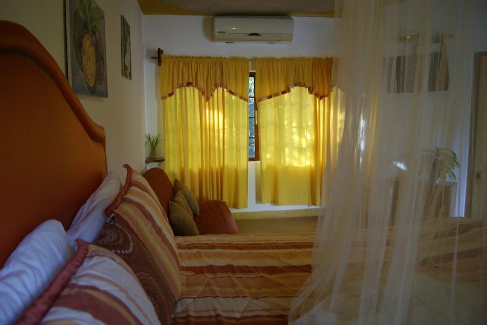 San San Tropez Hotel Port Antonio Kültér fotó
